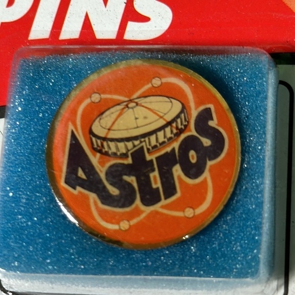Houston Astros lapel pin Vintage 1990 MVP collector series team pins ACE Novelty - Picture 12 of 12